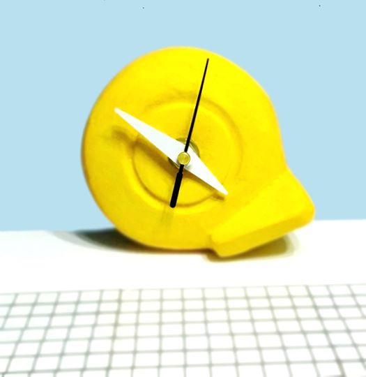 Equi desk clock designed by Luciana Andrea Sessa